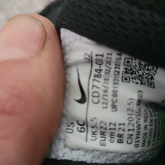 Nike little boys size 6 - Picture 3 of 4